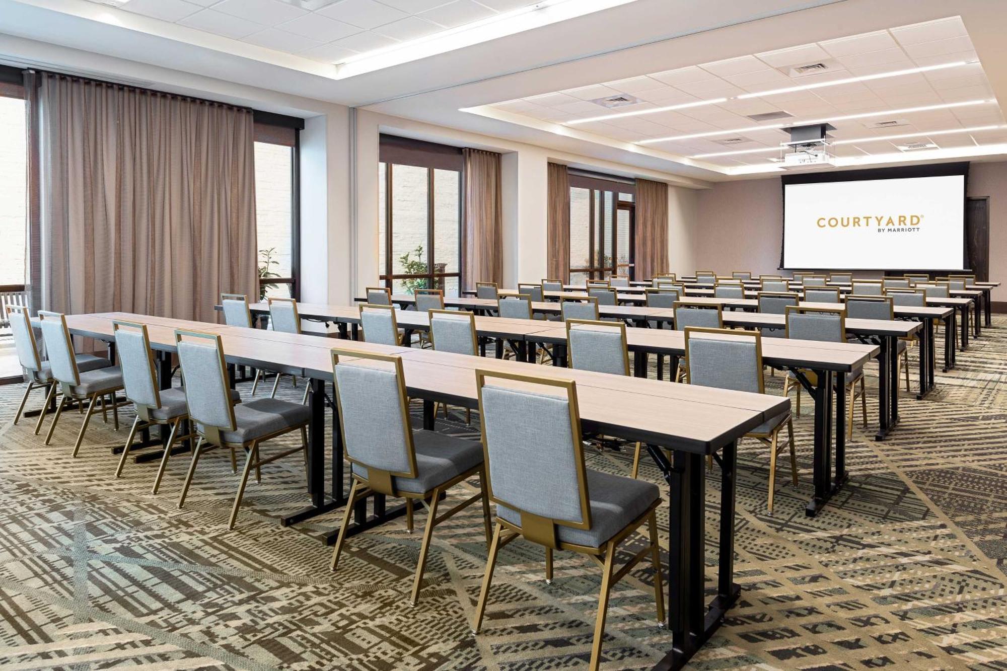 Courtyard By Marriott Atlanta Midtown Hotel Bagian luar foto