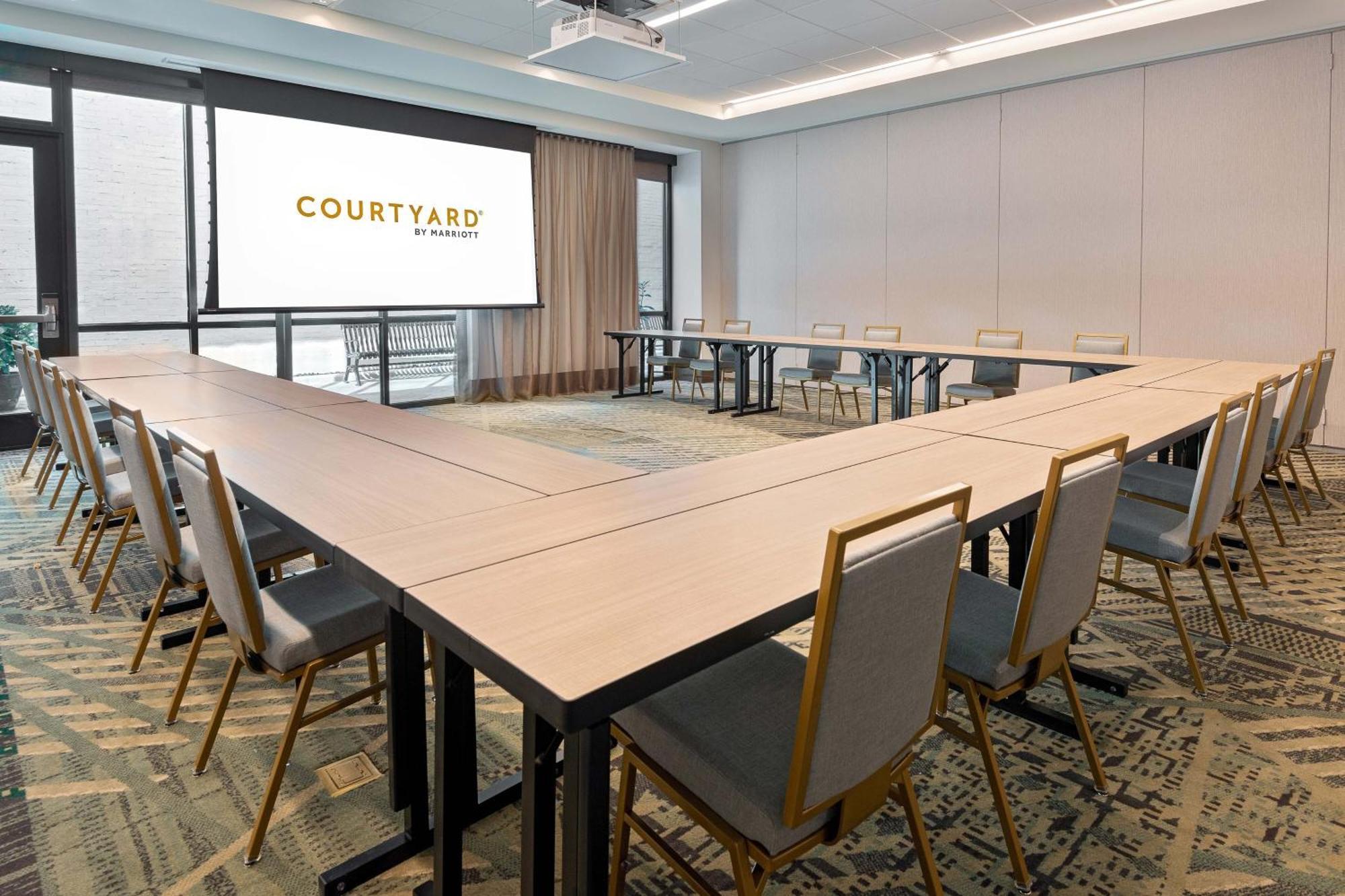 Courtyard By Marriott Atlanta Midtown Hotel Bagian luar foto
