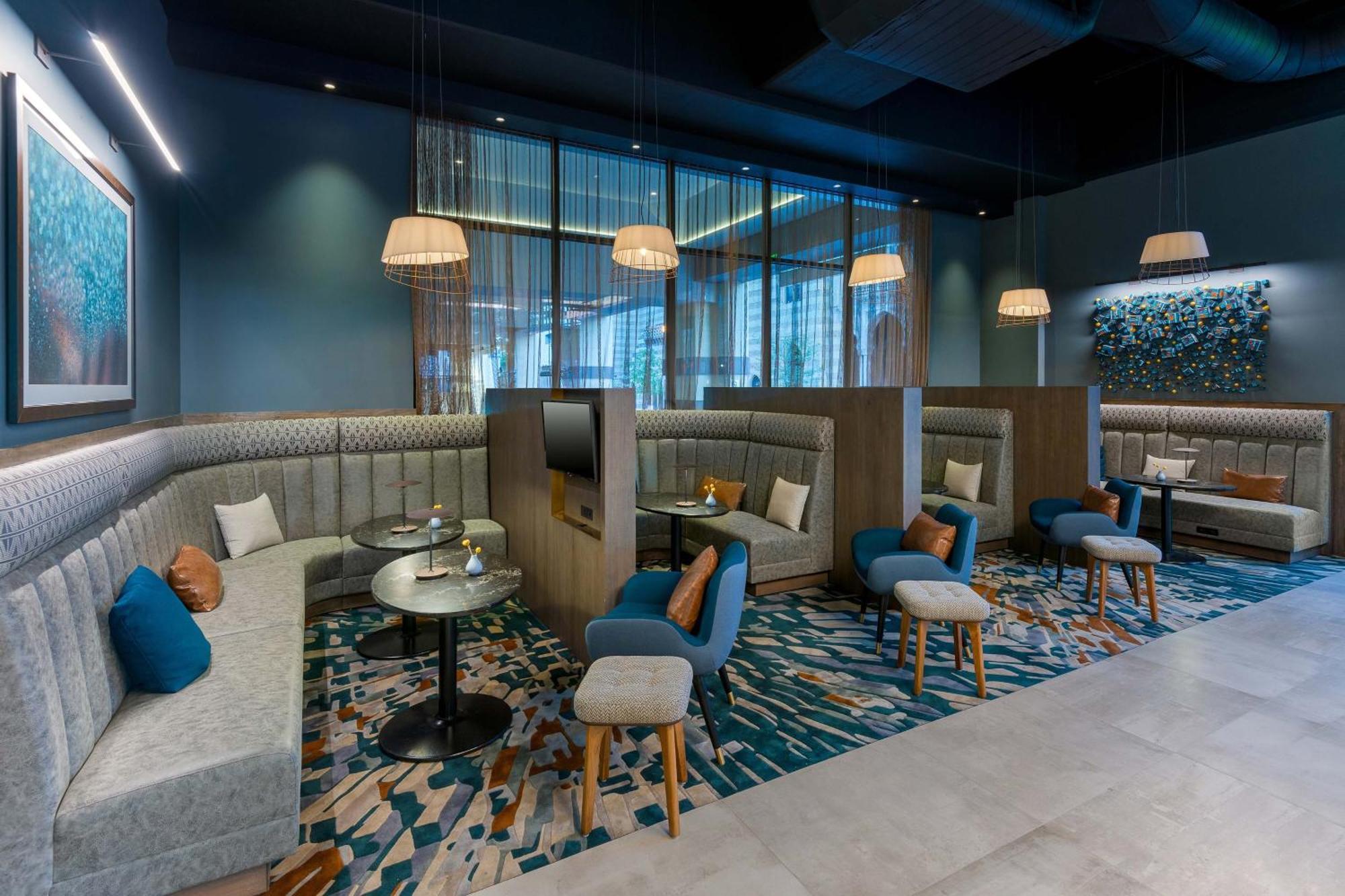 Courtyard By Marriott Atlanta Midtown Hotel Bagian luar foto