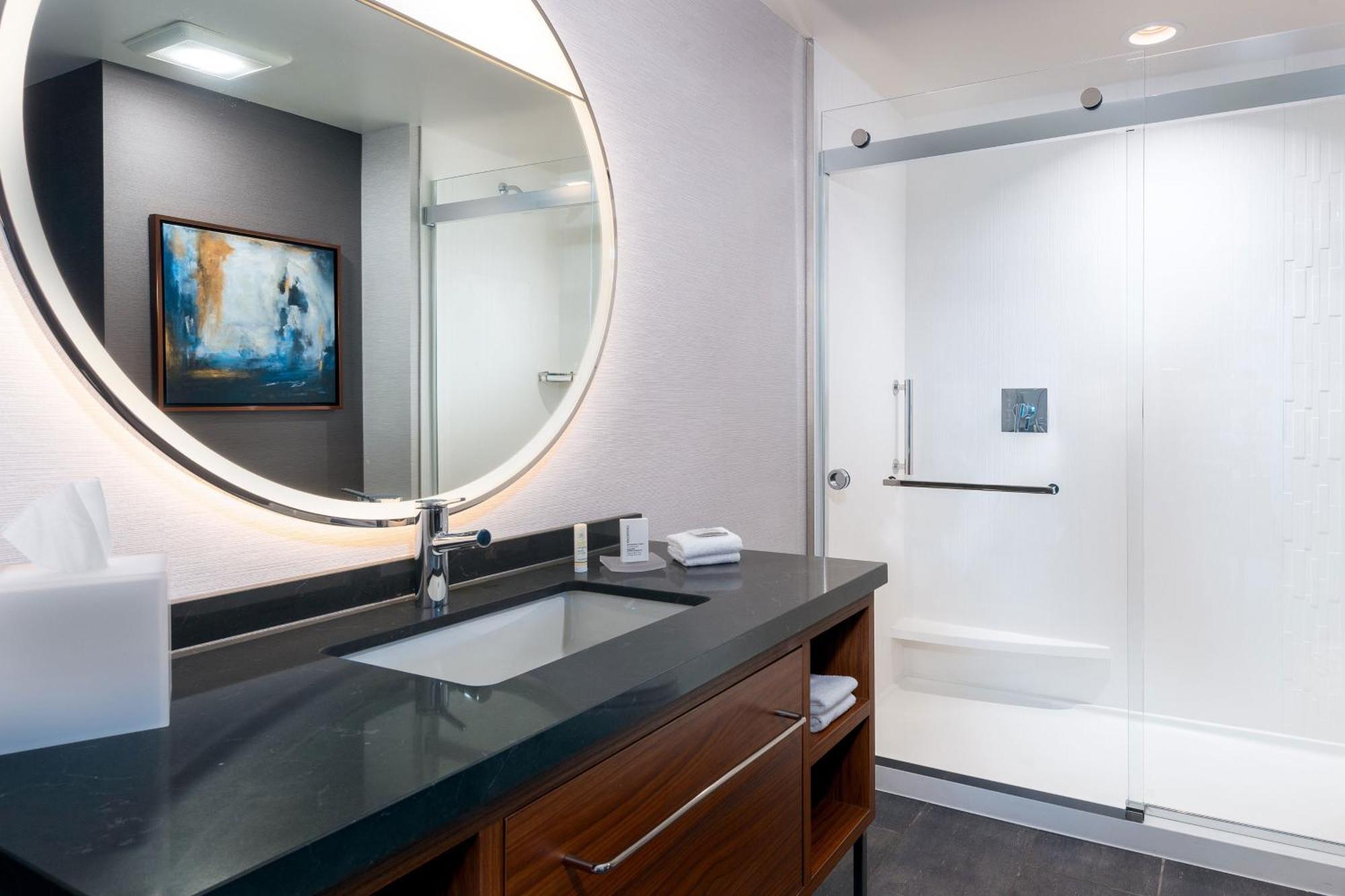 Courtyard By Marriott Atlanta Midtown Hotel Bagian luar foto
