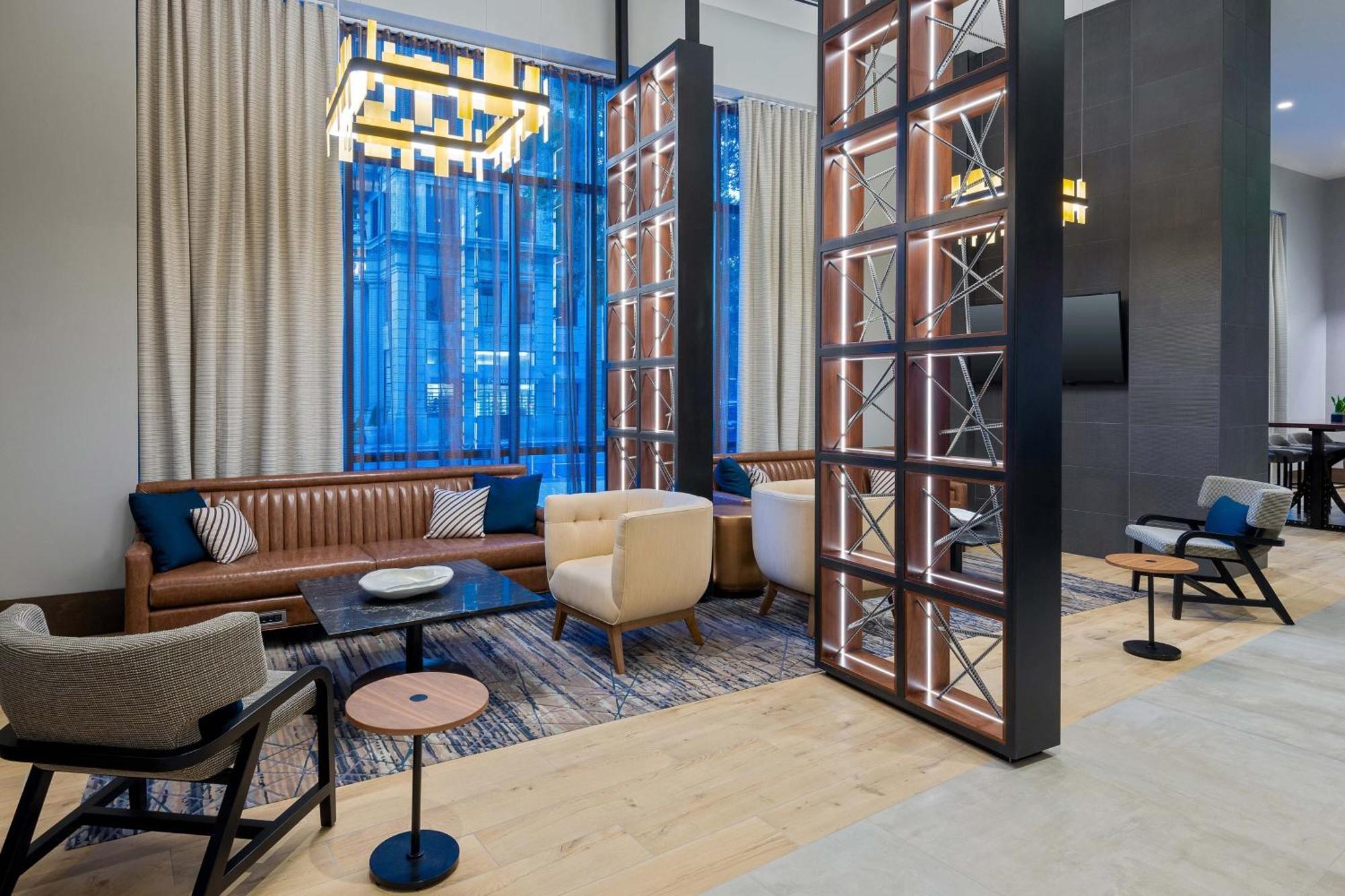 Courtyard By Marriott Atlanta Midtown Hotel Bagian luar foto
