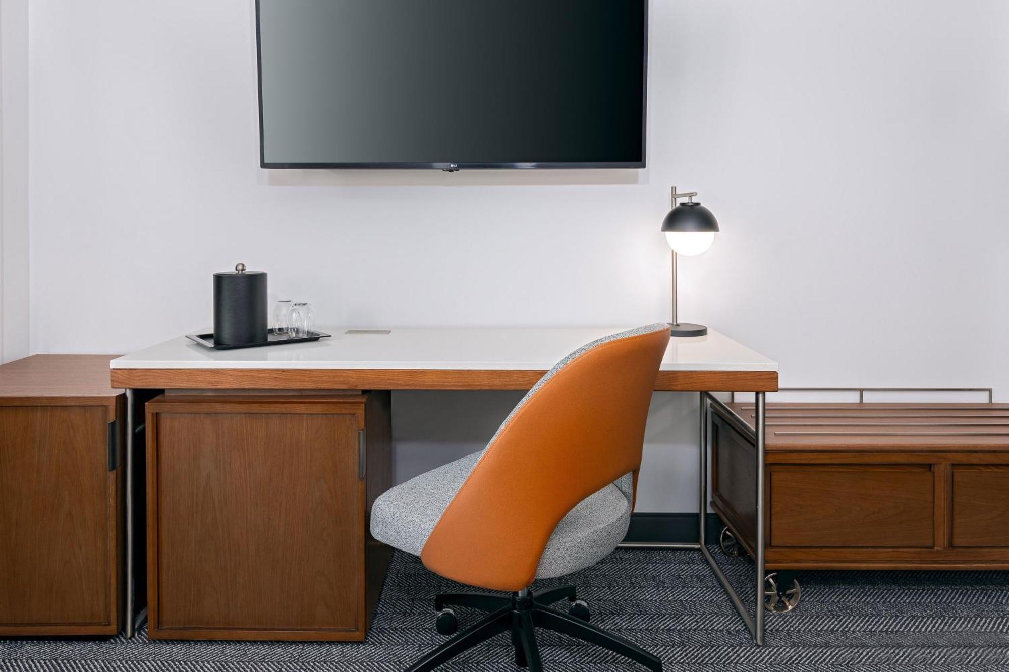Courtyard By Marriott Atlanta Midtown Hotel Bagian luar foto