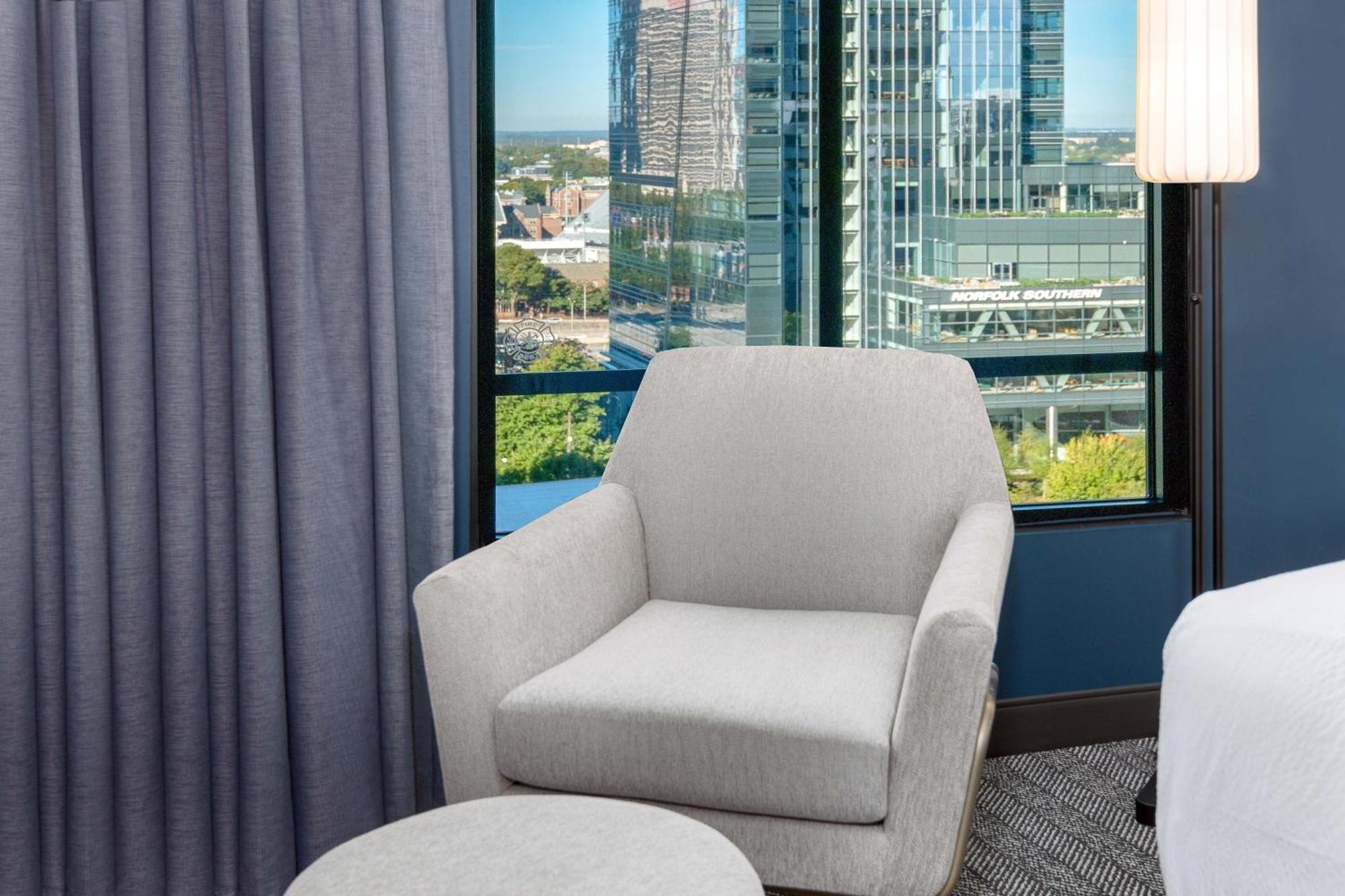 Courtyard By Marriott Atlanta Midtown Hotel Bagian luar foto